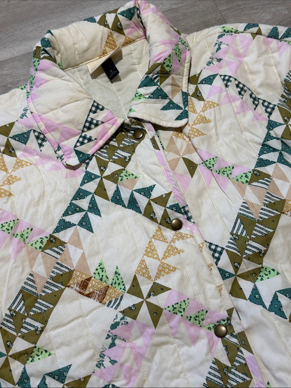 Universal Thread Quilted Patchwork Jacket in Cream, Olive & Pink - Picture 3 of 3